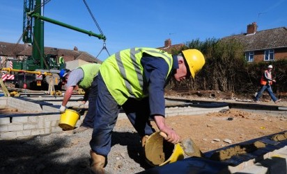 house building old workers theme