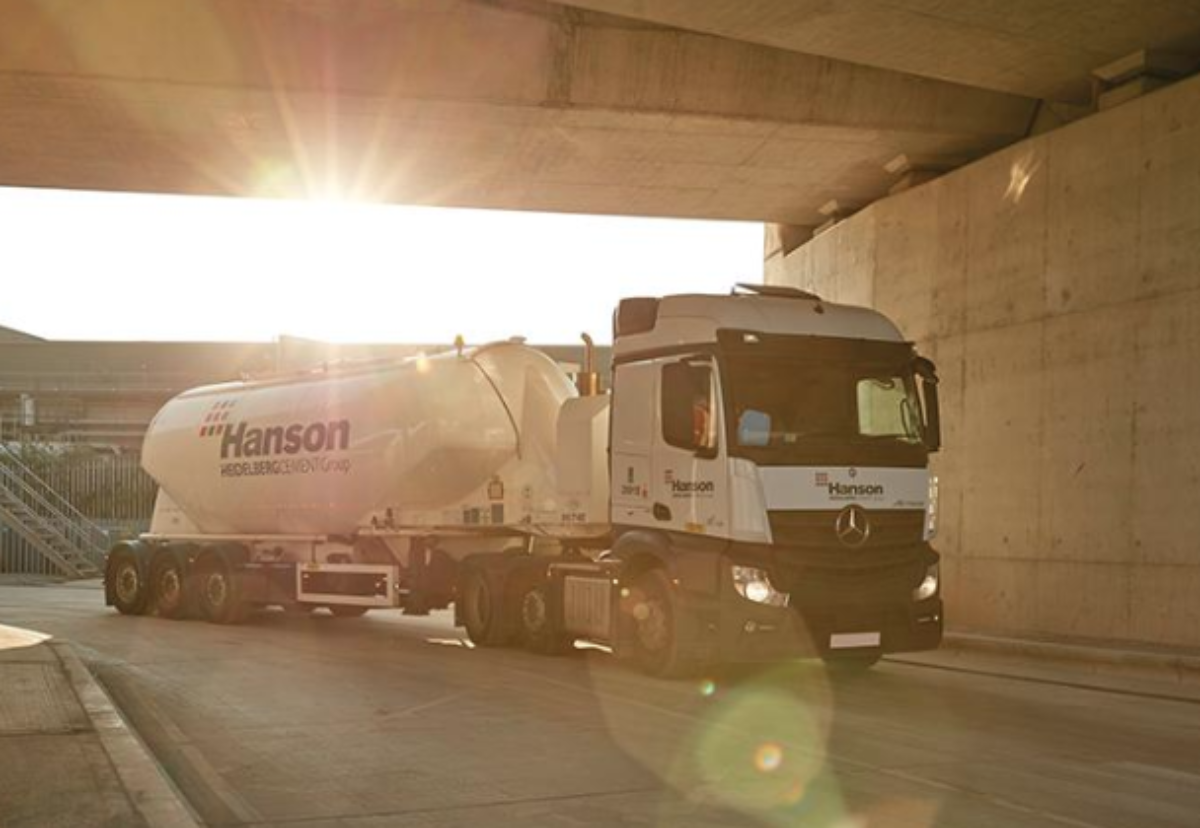 Pay deal ends strike menace by cement drivers 1