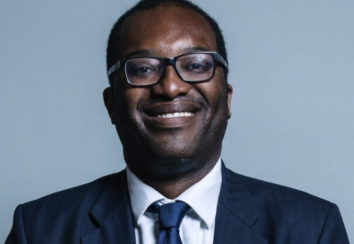 Kwarteng backs building to steer “new period for Britain” 1