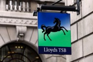 lloyds-banking-group-186834054