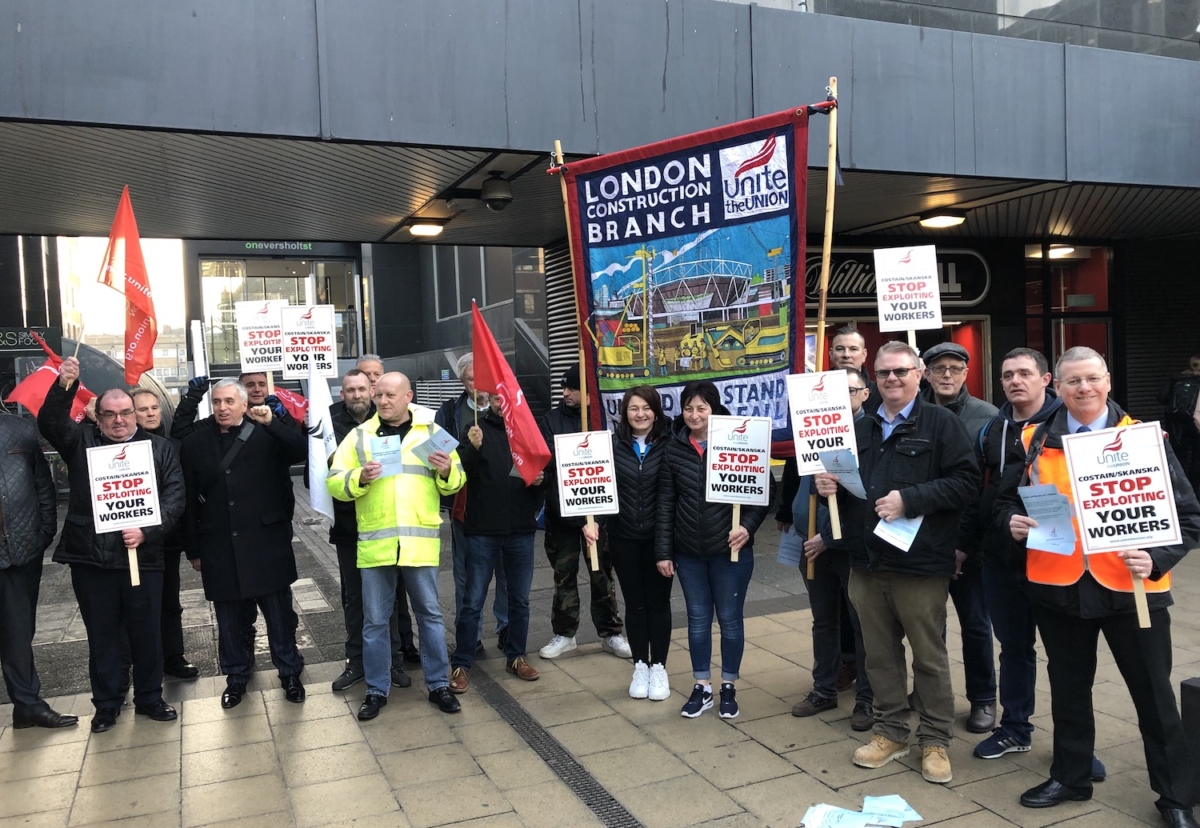 Unite kicked-off its campaign with a demo outside the offices of the Costain-Skanska Joint Venture