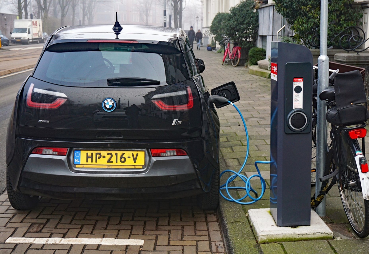 eRoads could end the reliance on charging points