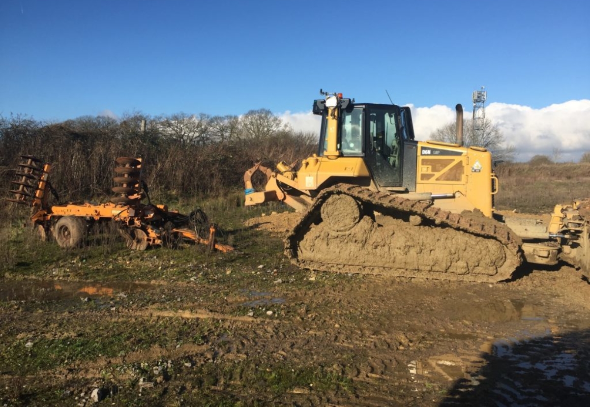 An HSE picture of the bulldozer and trailer