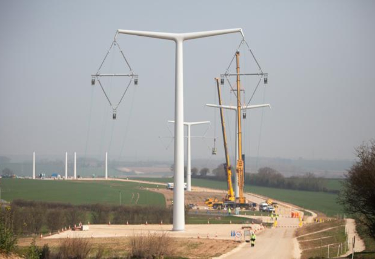 New T-pylons under construction