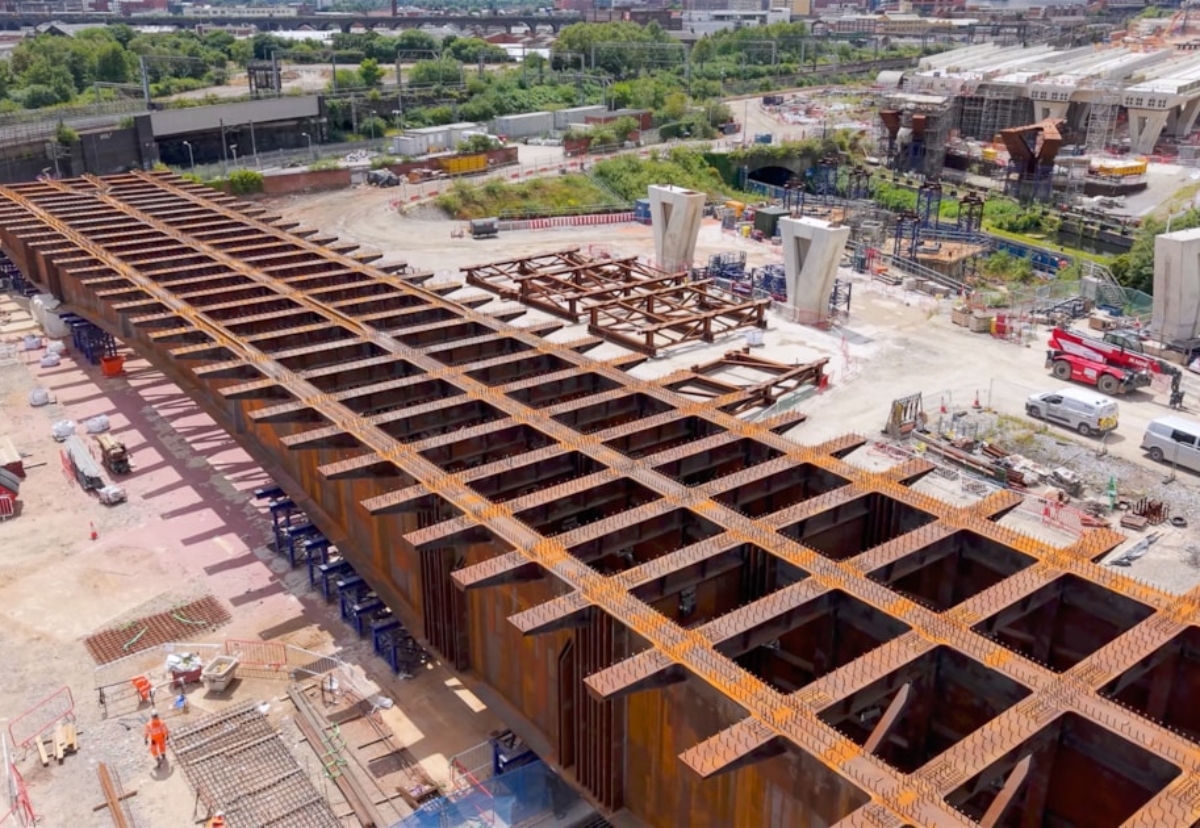 1,631-tonne HS2 bridge deck prefabricated on tightly contrained site next to Digbeth Canal over the last two years