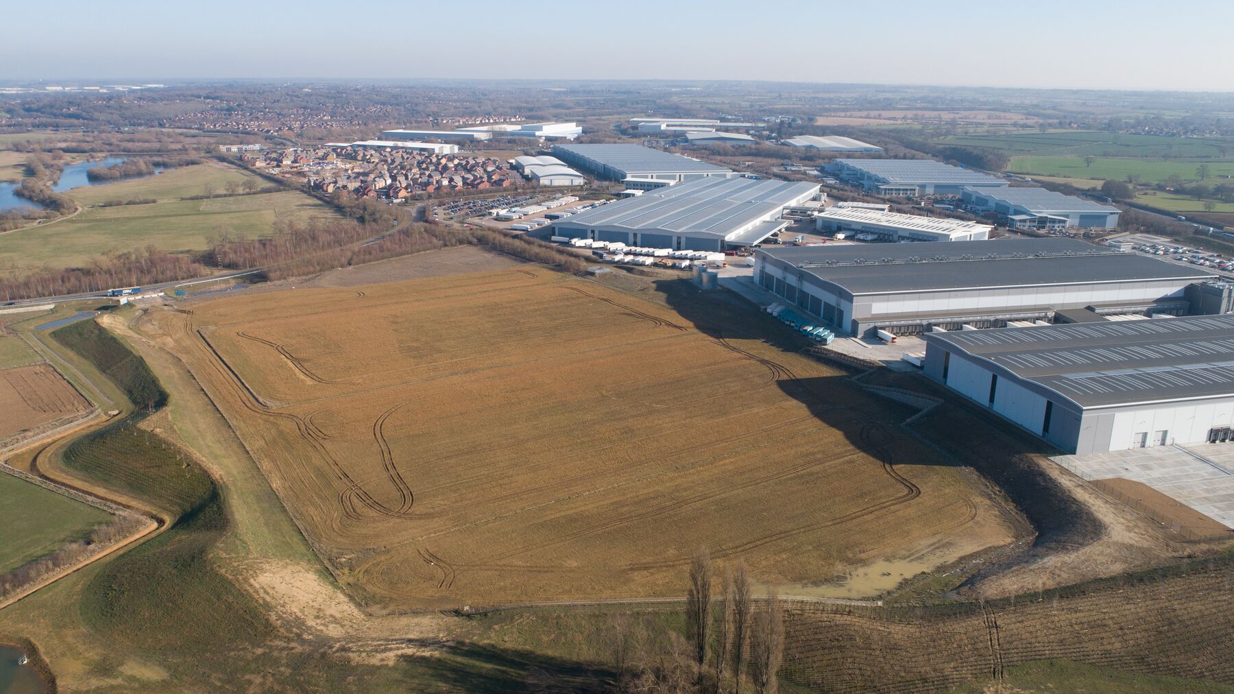 Last cooling towers blown down at Eggborough – video