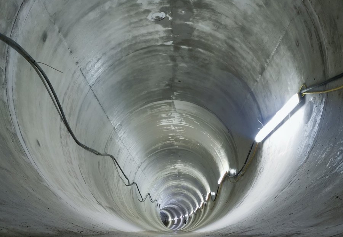 Work has started fitting secondary tunnel lining