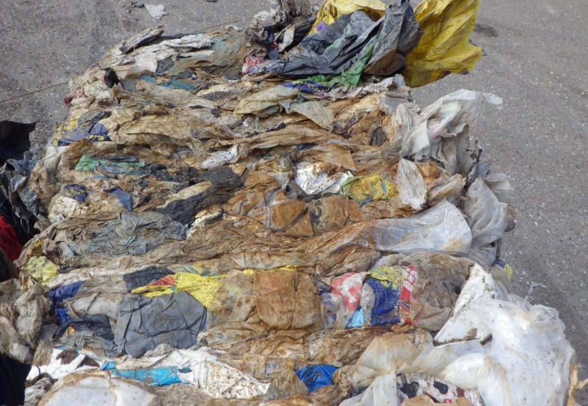 Fresh crackdown after surge in illegal export of plastic waste contaminated with mud, sand and brick