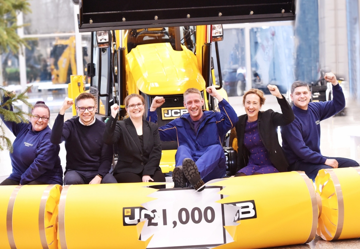 Record equalling staff bonus rounds off strong year for JCB