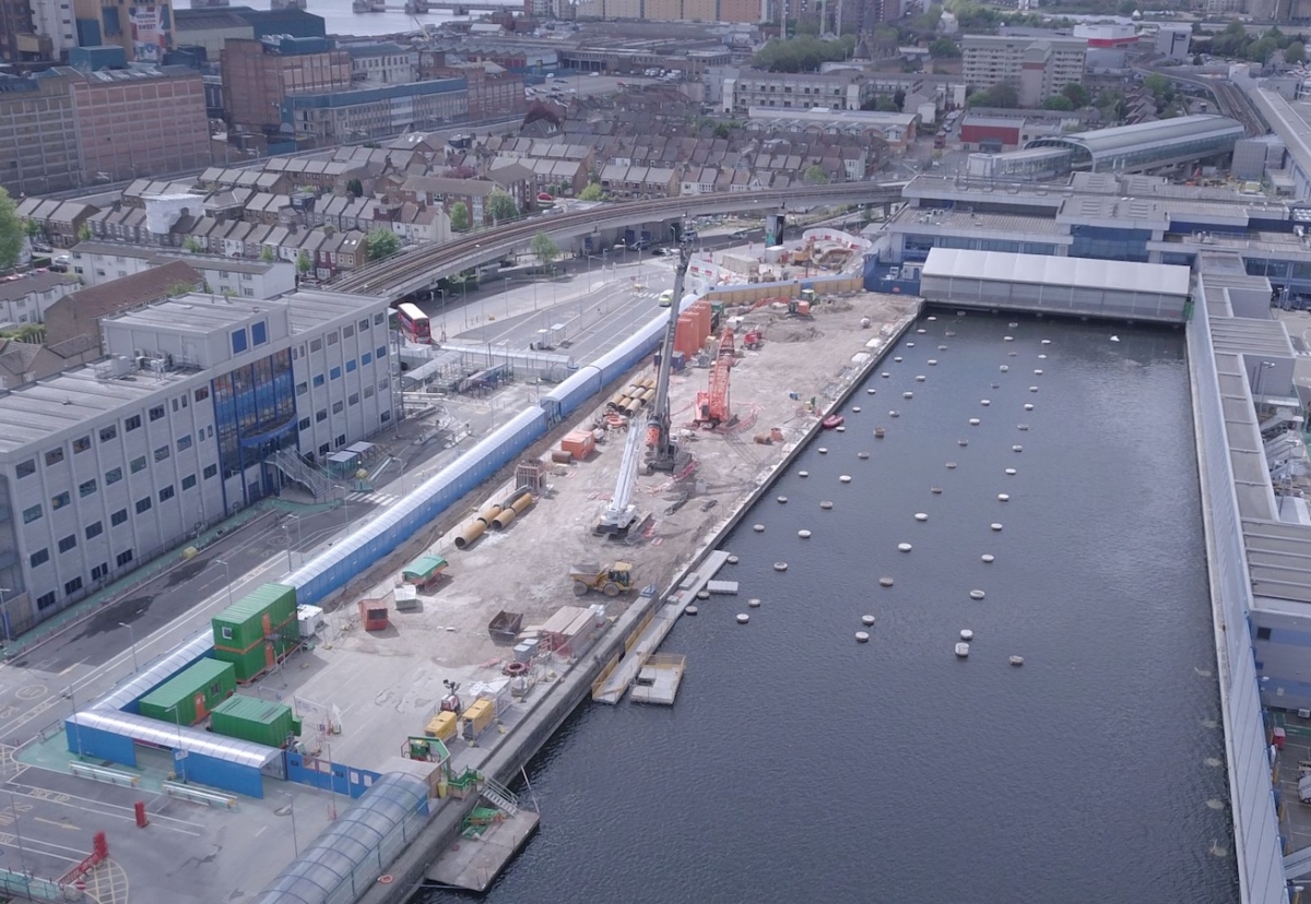 Terminal construction in King George V Dock