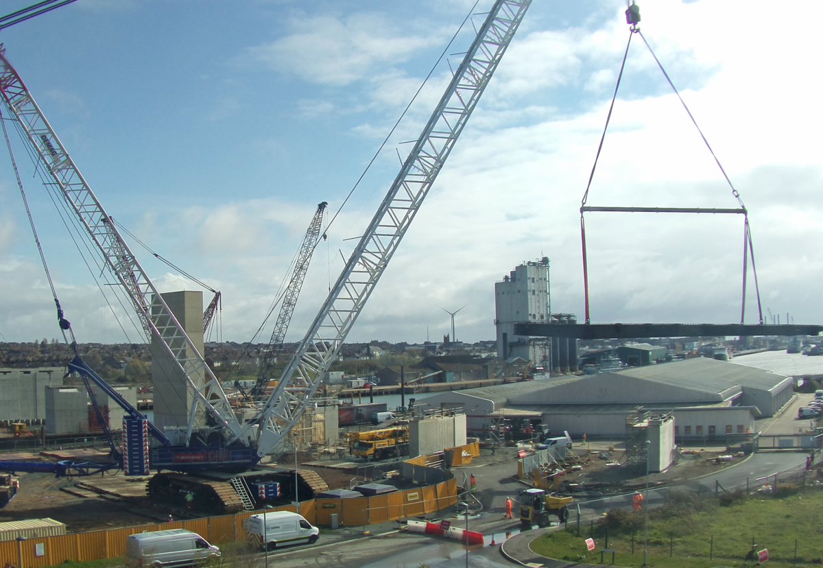 One of the world’s biggest cranes in action at Gull Wing bridge thumbnail