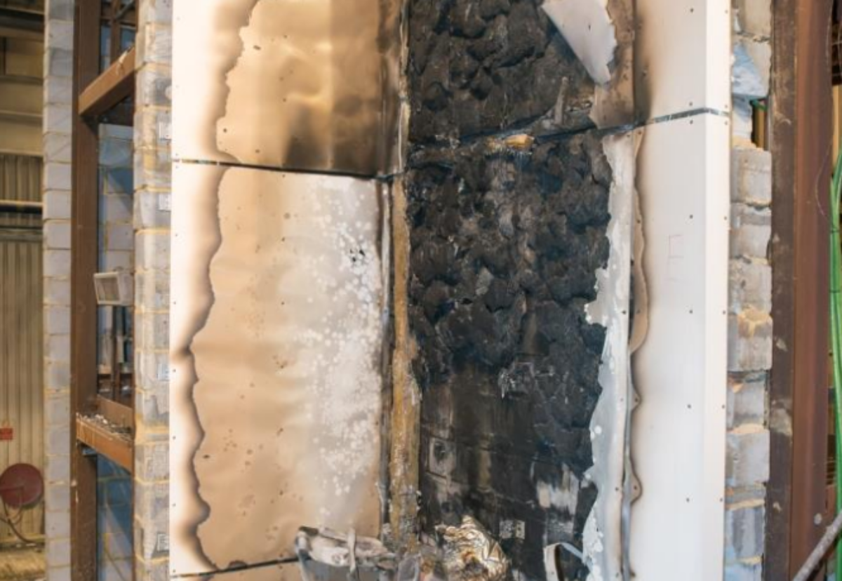 Aluminium cladding using a limited combustibility filler (A2) and PIR foam insulation boards passes BRE large-scale fire test