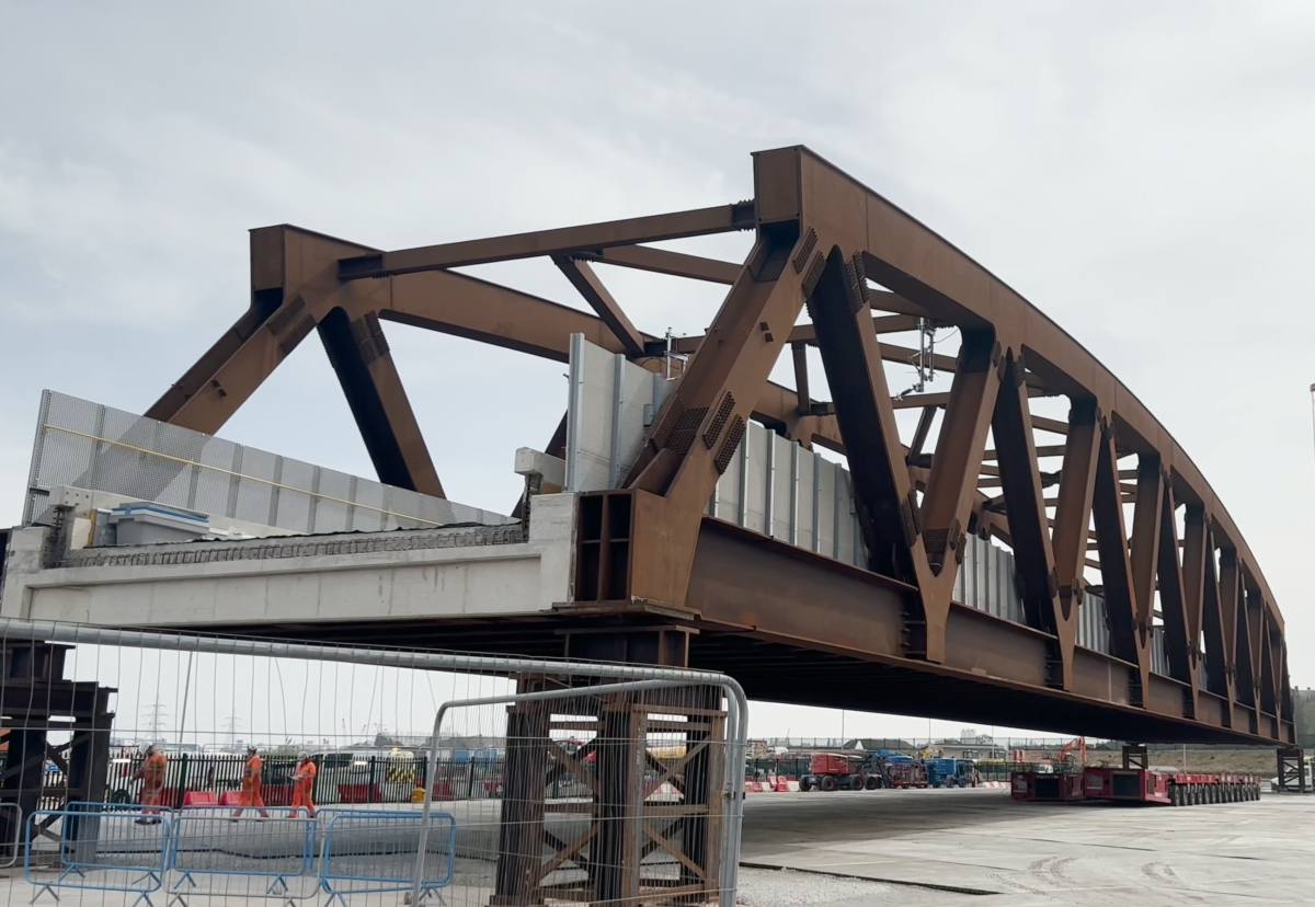 End to end the bridge is 92m long – 4m shorter than London’s Elizabeth Tower – the home of Big Ben.