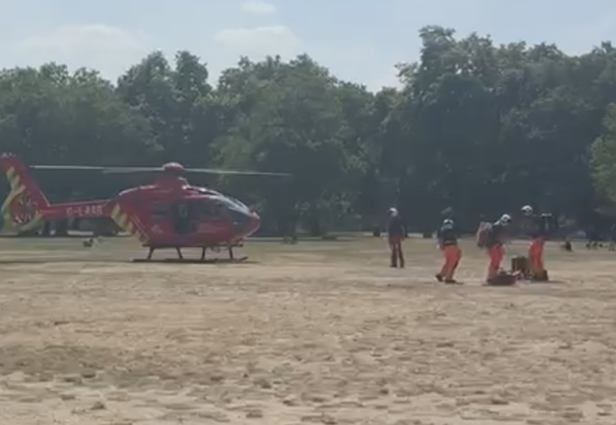 The air ambulance landing in Green Park