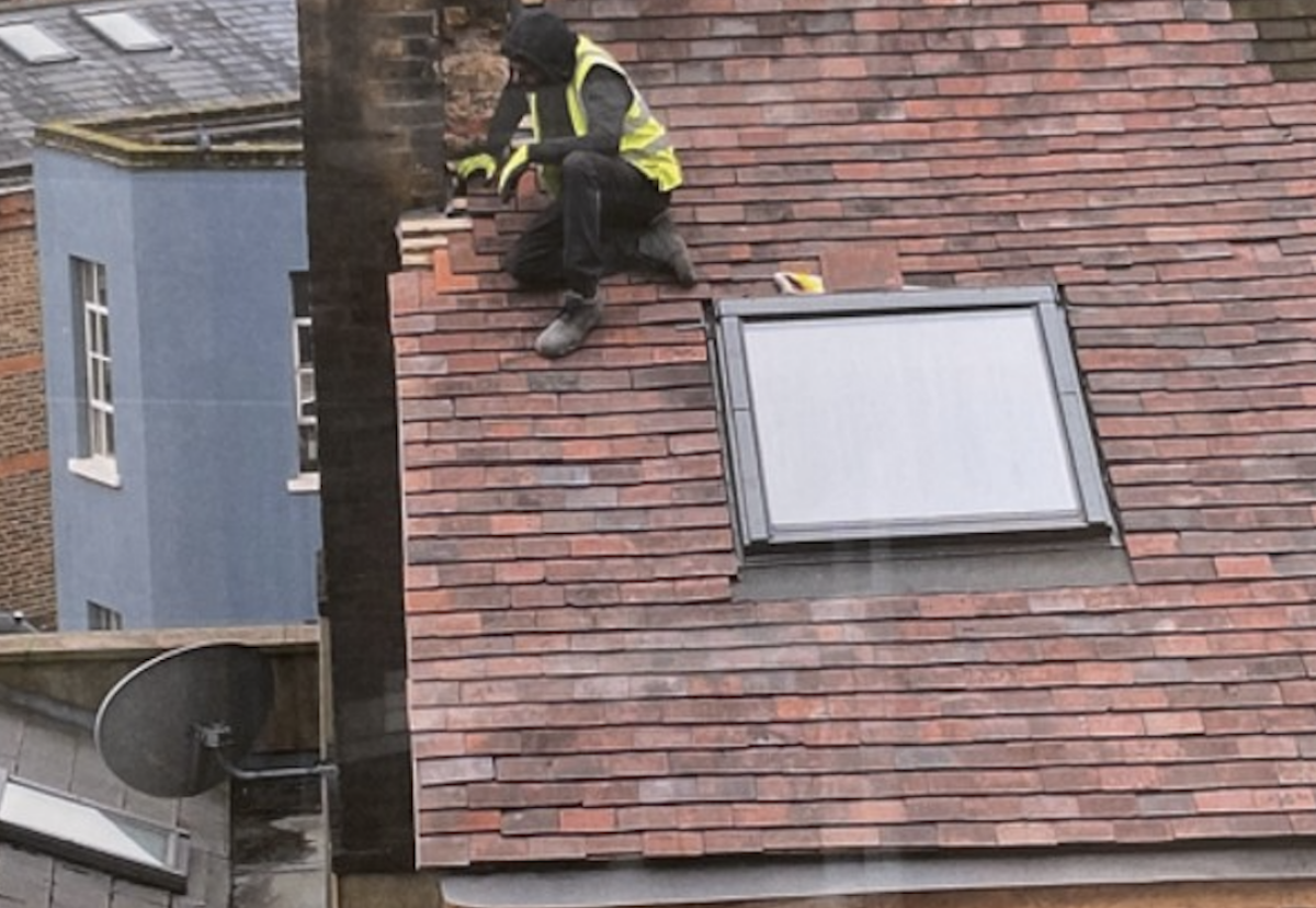 The dangerous and unsafe roof work was spotted by members of the public who sent photographs to HSE