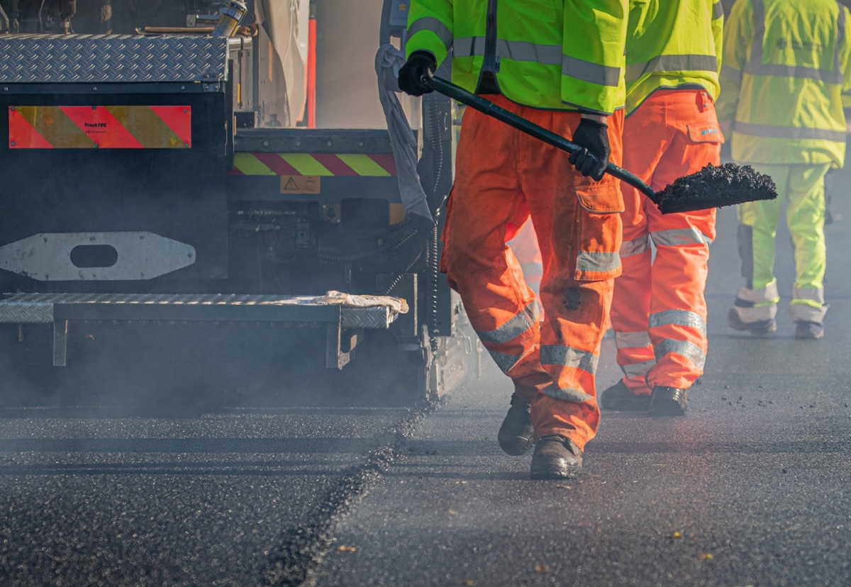 Graphene asphalt being laid on a busy main road in Curbridge for Oxfordshire County Council