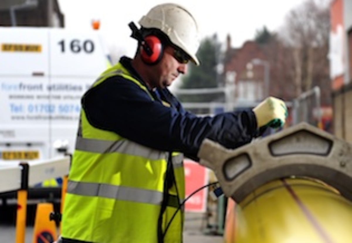 ForeFront Utilities working in East London on gas main replacement.