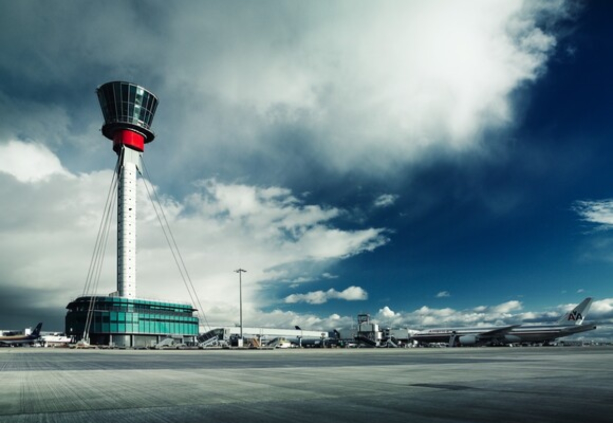 Initially two low carbon solutions will be tested: a Pavement Quality Concrete (PQC) equivalent mix containing 50% Ecocem GGBS, and Ecocem Ultra – a lower carbon binder. Following extensive laboratory testing of the resulting concrete, led by Cemex, this week the pFirst on site trial pour of low carbon concrete took place this week under the Heathrow control tower