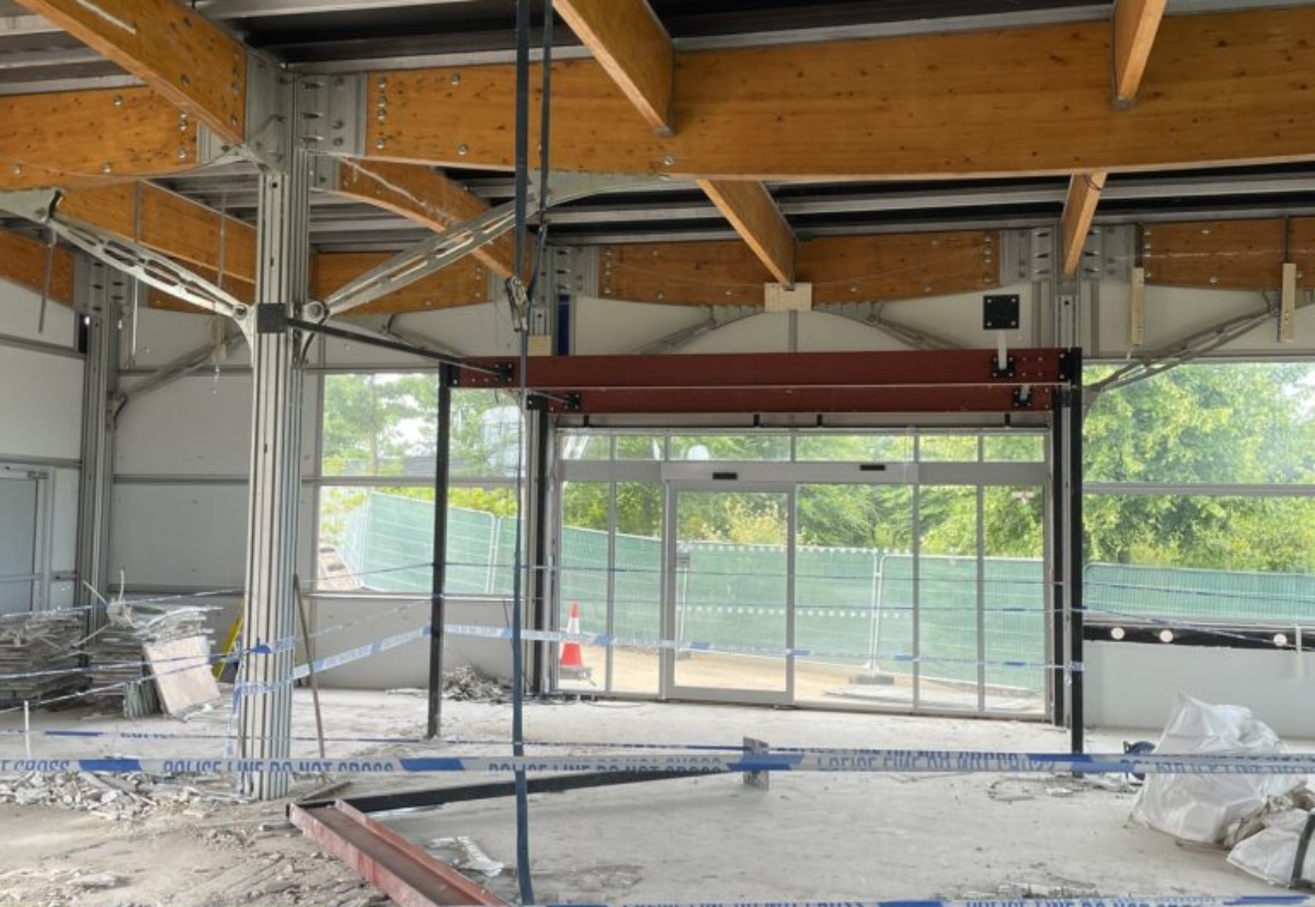 The steel beam weighing over 100kg