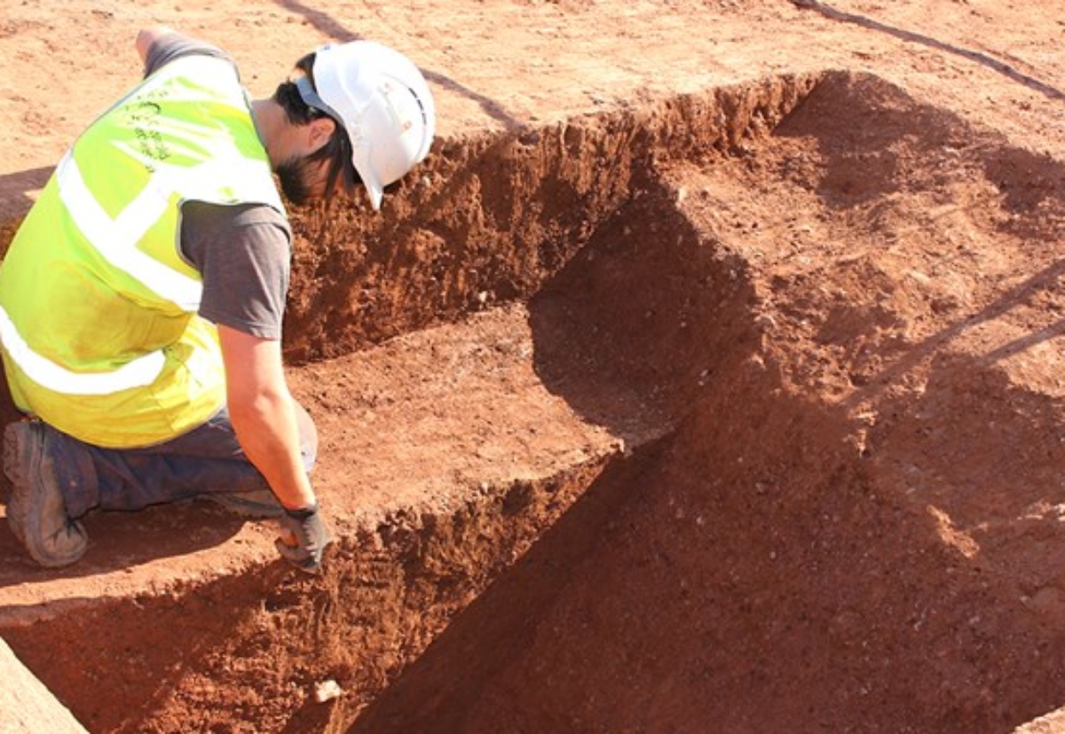 Archaeologists uncovering the Roman ditch